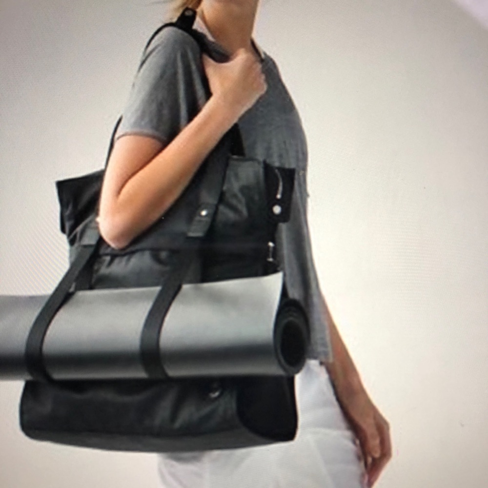 🌺HP🌺 Lululemon Follow Your Bliss Tote - Picture 1 of 8
